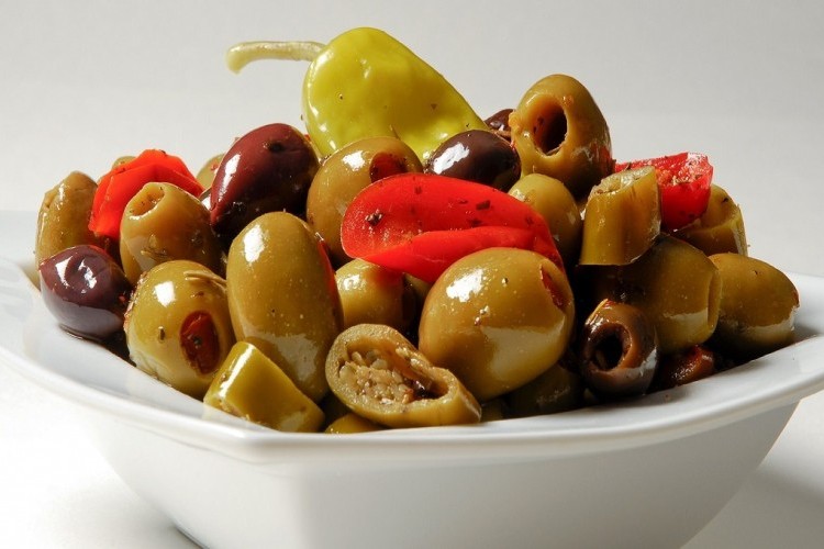 سلطة مرتديلا مشكلة